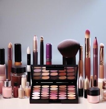 Pronto Variedad de Maquillaje